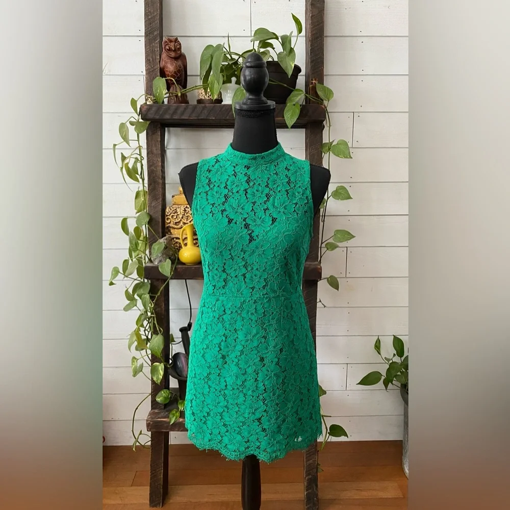 Lulus: Women’s Grass Green Lace Dress Size Medium